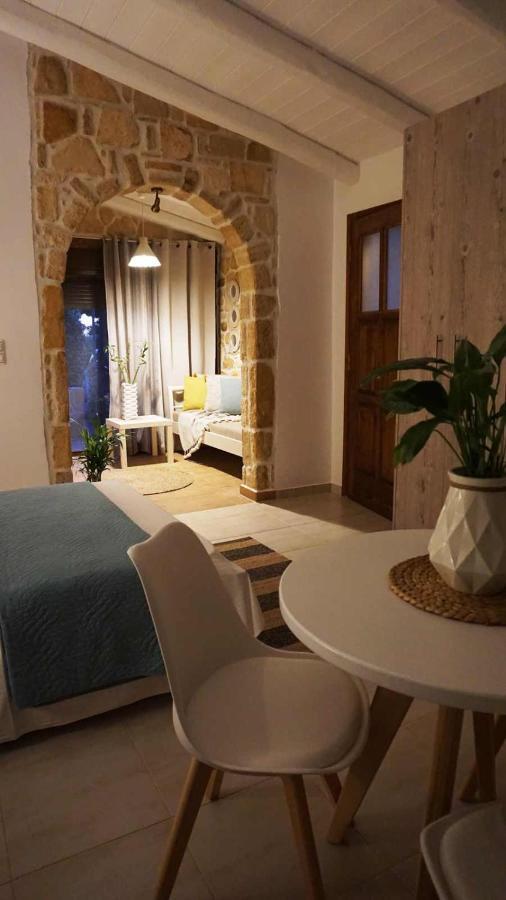 Studio Eleni - Oasis Holiday Houses Kokkinos Pirgos Exterior foto