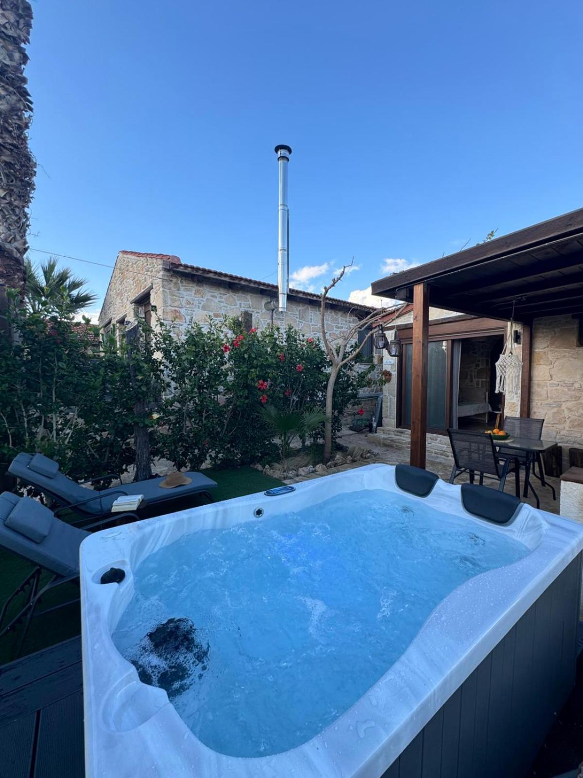 Studio Eleni - Oasis Holiday Houses Kokkinos Pirgos Exterior foto
